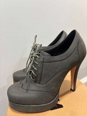 NiiHAi Black Platform Oxford Heels Size 39